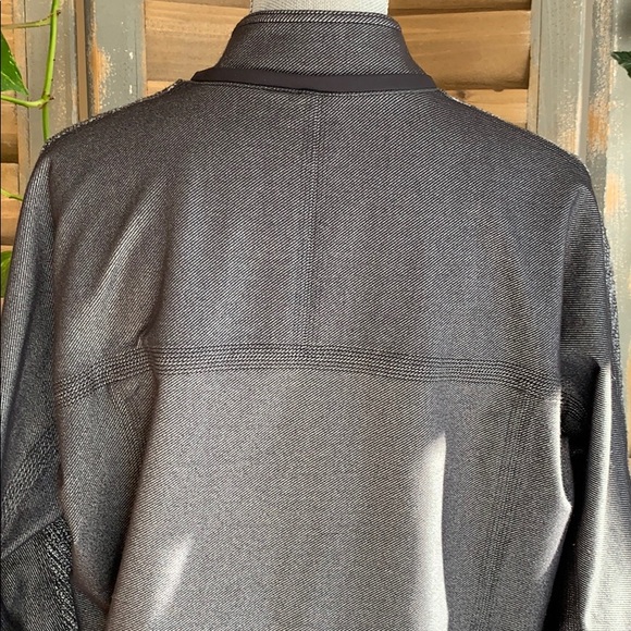 Lululemon dark grey mandarin collar raglan jacket - Picture 4 of 16